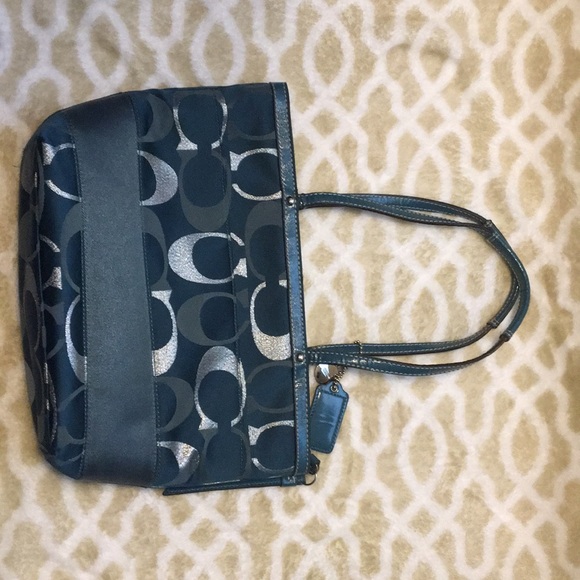Authentic Coach Purse - Picture 2 of 14